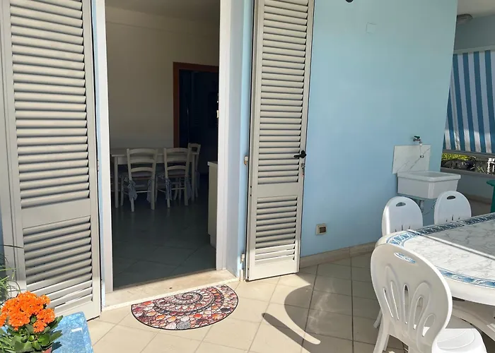 Oasi Blu 马里纳-迪-皮特拉桑塔