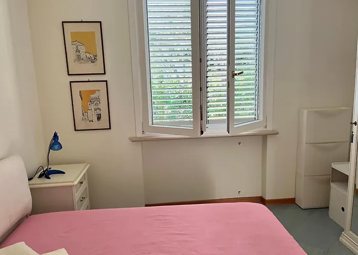 Oasi Blu 马里纳-迪-皮特拉桑塔