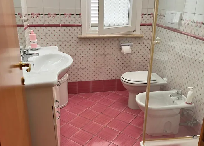 Oasi Blu 马里纳-迪-皮特拉桑塔